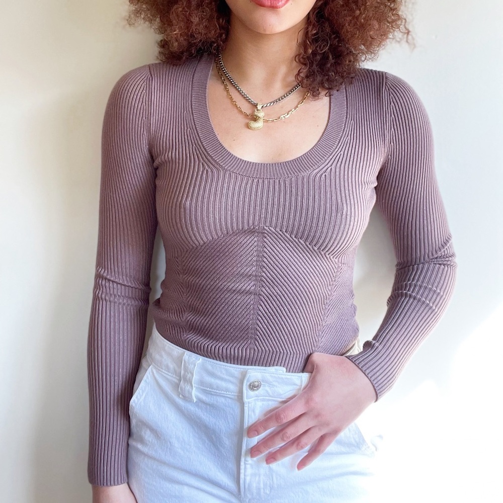 Ribbed Scoop Neck Long-Sleeve Top - Mauve